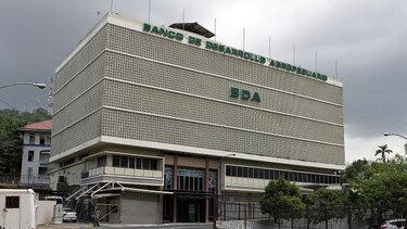 Detectan fraude en banco estatal
