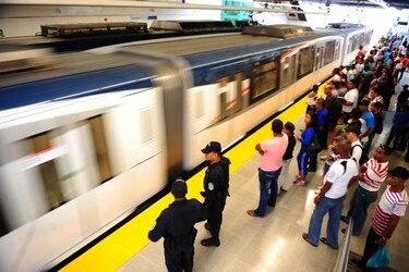 Henríquez dice que el Metro está funcionado a su máxima capacidad