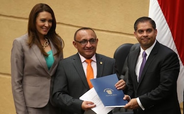 Proyecto de ley '120 a los 65' espera sanción del Ejecutivo