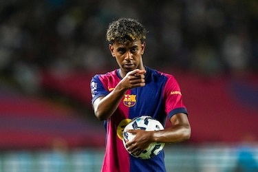 Lamine cumple la edad del debut de Messi y ya suma 13 goles en 66 partidos con el Barcelona