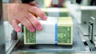 El Salvador reduce su déficit comercial