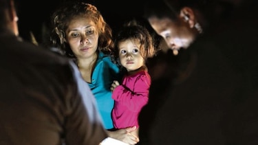 Estados Unidos cumplirá orden de reunificar a familias