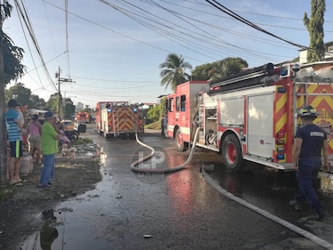 Se incendia inmueble en Monte Oscuro