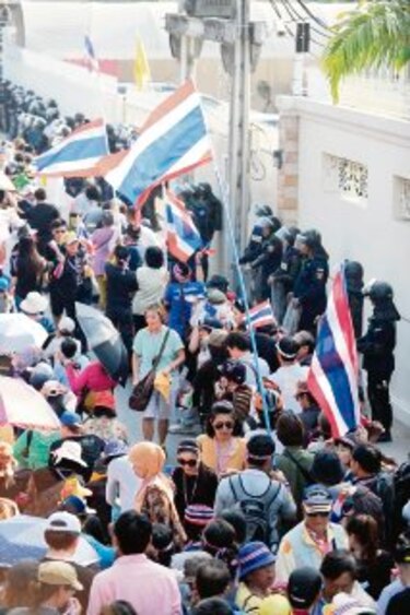 Oposición boicotea elección