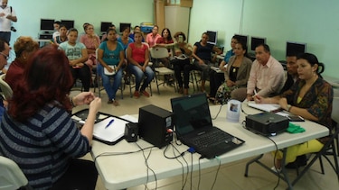 Padres de familia de escuela en Herrera levantan medida y enviarán a sus hijos a clases