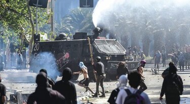 Piñera propone un acuerdo social para frenar las protestas