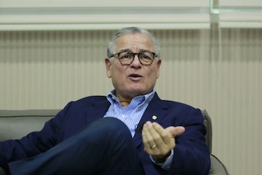 Contralor Flores: más de 30 mil docentes no cobrarán la próxima quincena