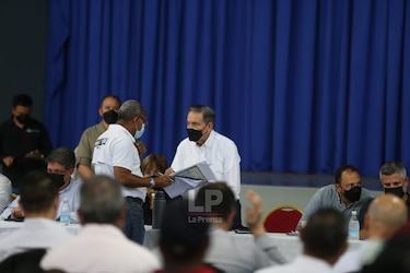 ‘Sí hay plata’, dijo el presidente Cortizo; Colón no cesa en sus demandas