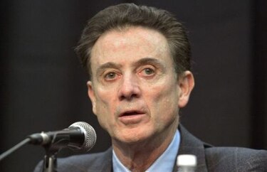 NCAA acusa a Louisville por escándalo con prostitutas