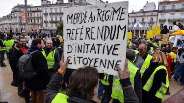 La movilización de 'chalecos amarillos' disminuye en Francia