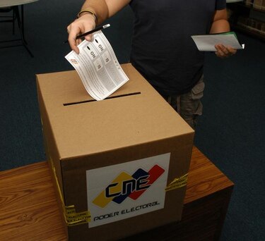 Embajada venezolana en Panamá se prepara para recibir a más mil 200 electores