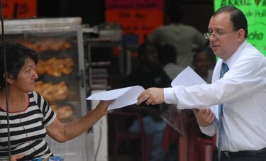 'Me destituyeron', dice dirigente médico Fernando Castañeda