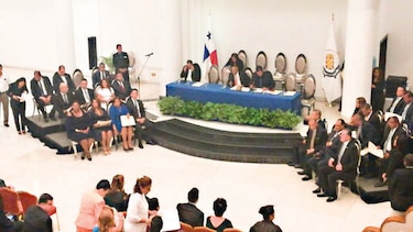 Docabo es reelecto como director de Obras y Construcciones