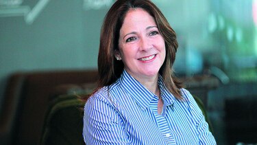 'No invierten en educación porque eso no corta cinta'