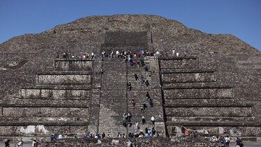 Una mujer canadiense muere y varios turistas resultan heridos en un tiroteo en México