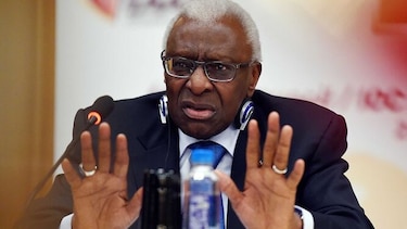La justicia francesa ordena juicio contra expresidente de la IAAF