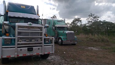 Transportistas panameños varados en Nicaragua piden ayuda; Cancillería atiende el caso