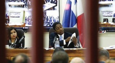 Juez niega recusación contra la fiscal Tania Sterling, y puede seguir en  caso Odebrecht 