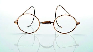 Gafas de Monet, vendidas por más 51 mil dólares