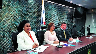 Grupo de mujeres pide más oficinas de género