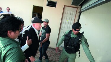 Juez mantiene arresto de Fifer