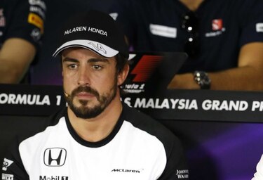 Fernando Alonso renueva un año su contrato con McLaren