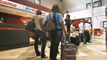 Pasajeros se quejan por daño de equipo de rayos x en Albrook
