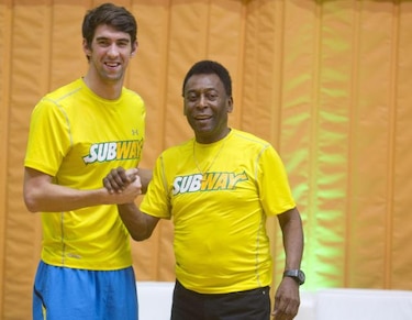 Pelé quiere a Brasil campeón; no sabe si le gustaría una final con España