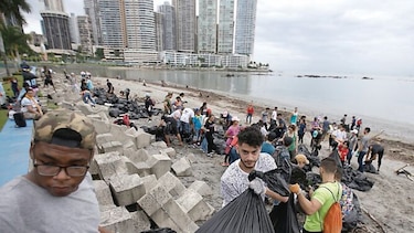 Llamado para limpieza nacional de playas