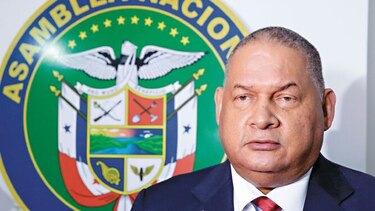 Si se reelige, será la cuarta vez que Robinson presida la Comisión de Presupuesto