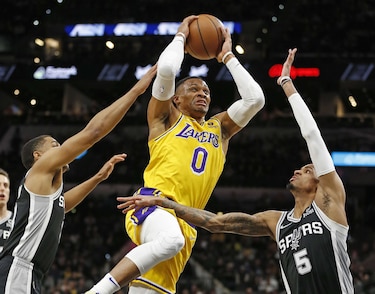 Westbrook seguirá otra temporada con los Lakers por $47 millones