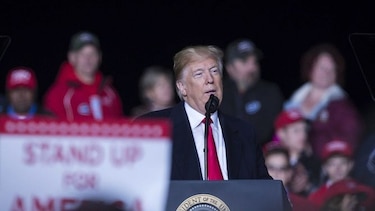 Trump culpa a los medios por el ‘enojo’ social luego del envío de bombas