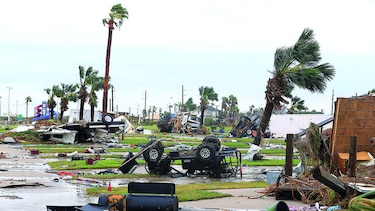 Harvey deja una estela de destrucción