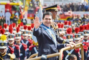 Asume nuevo presidente