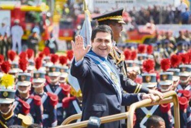 Asume nuevo presidente