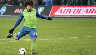 Descartan lesión de Román Torres