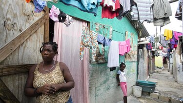Hay 50 mil haitianos en campamentos tras siete años del sismo