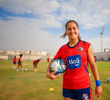 Rosario Vargas habló de la preparación en Arabia Saudita y el debut mundialista