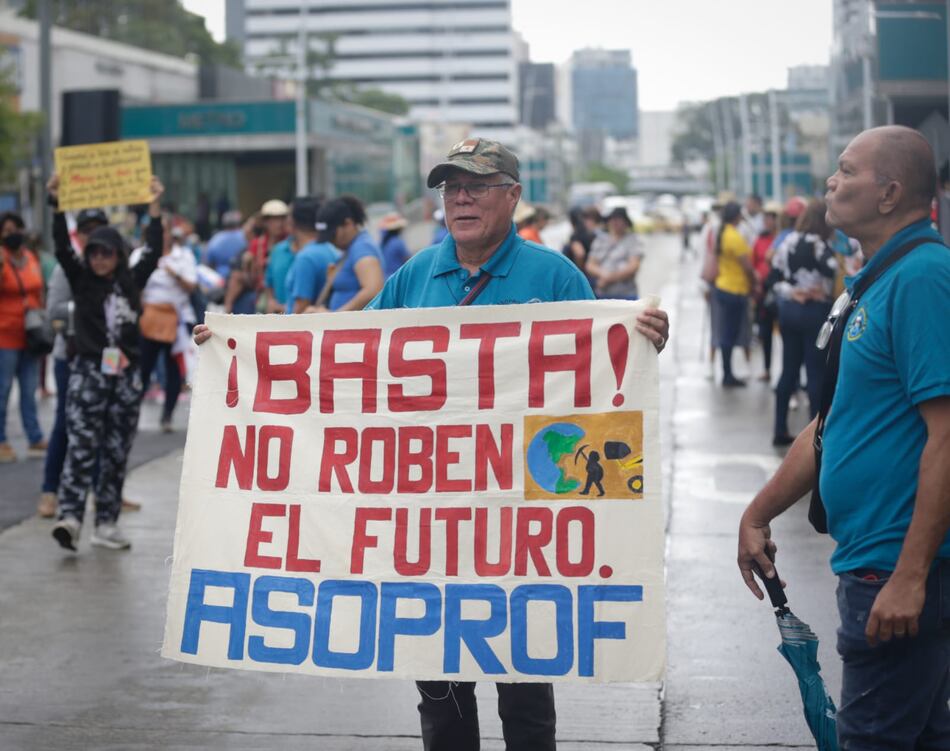 El origen de la calificación mínima de 2.5 para finalizar el año escolar  