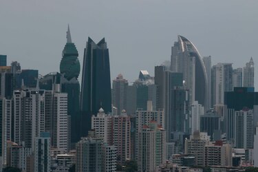 España actualiza lista de países no cooperadores; Panamá no aparece