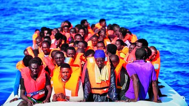 Naufragio de 2015 cobró la vida de 900 refugiados