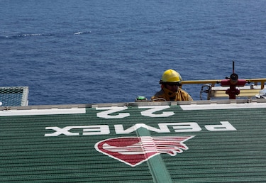 Fitch advierte que Pemex no avanza por culpa del gobierno