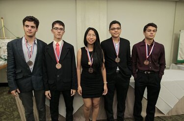 Panamá gana oro, plata y bronce en torneo internacional de química