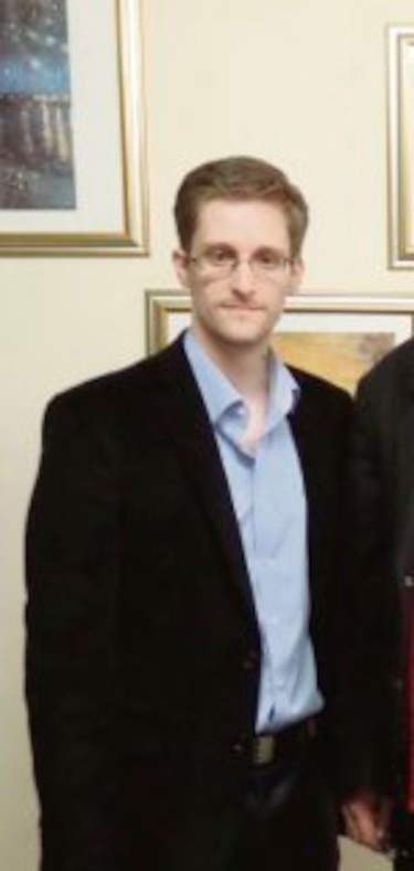 Snowden comienza a trabajar hoy en Rusia