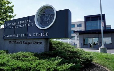 Un hombre muerto tras haber intentado entrar a una oficina del FBI en Cincinnati