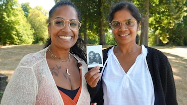 Fueron mejores amigas durante una década, hasta que una prueba de ADN reveló que eran hermanas
