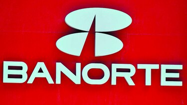 Fitch alerta riesgos para la banca mexicana