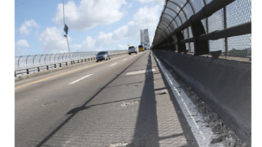 Trabajos en rodadura del puente de las Américas