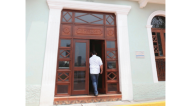 Juez mantiene impedimento de salida del país a Caneto Araúz