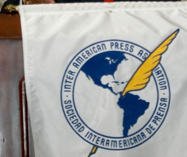 SIP advierte a Venezuela de que 'no puede haber diálogo sin prensa'